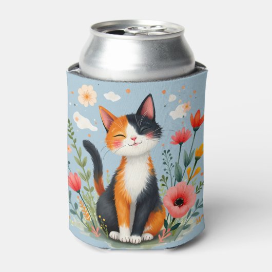 Smiling Calico Cat in Blooming Garden 缶クーラー (缶正面)