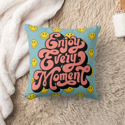 Smiling Face Pattern – Cute Yellow Smiles  custom  クッション (ブランケット)