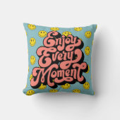 Smiling Face Pattern – Cute Yellow Smiles custom クッション (正面)