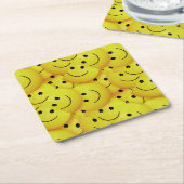 Smiling Faces. Yellow, スクエアペーパーコースター (アングル)