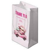 Smiling Pink Sloth車を運転するパーティーありがとう スモールペーパーバッグ (正面アングル)