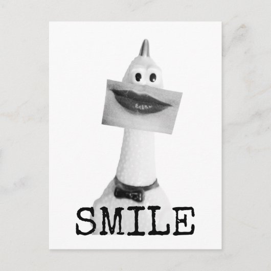 Smiling Rubber Chicken Postcard ポストカード (正面)
