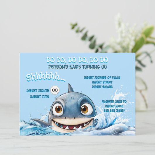 Smiling Shark Party Invite | Ocean Fun 招待状 (スタンド正面)