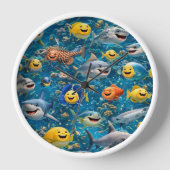Smiling sharks and friends underwater round wall c 壁時計 (正面)