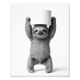 Smiling Sloth Triumphantly Lifts Toilet Paper Roll フォトプリント