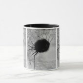 Smiling Spider by Odilon Redon,ヴィンテージハロウィン マグカップ (中央)