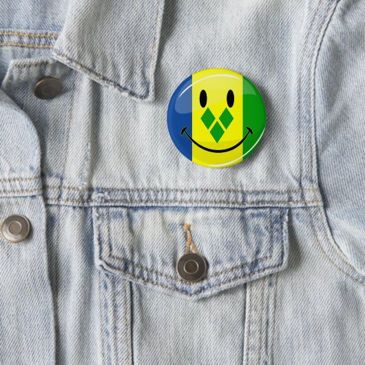 Smiling St. Vincent and Grenadines Flag 缶バッジ (インサイチュ)