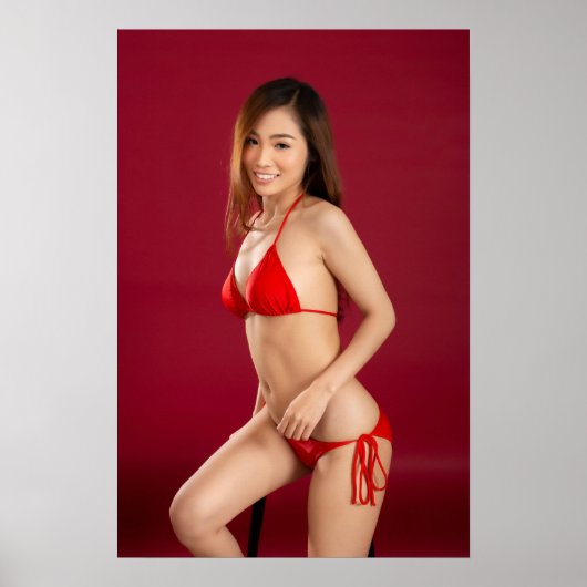 Smiling Woman In Red Bikini ポスター (正面)