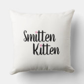 Smitten Kitten Cute Valentine’s Day クッション (裏面)