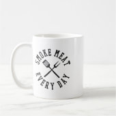Smoke Meat Everyday Shirt - おもしろい Bbq Grilling Gif コーヒーマグカップ (左)