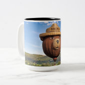 Smokey Bear in Colorado ツートーンマグカップ (正面左)