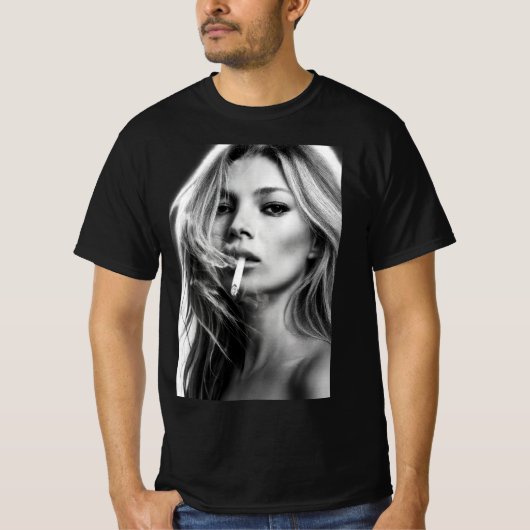 Smoking Kate Iconic Pose Classic T-Shirt Tシャツ (正面)