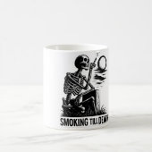 Smoking Skeleton Sticker – Dark Aesthetic Art モーフィングマグカップ (中央)