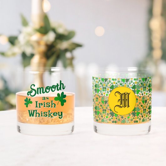 Smooth as Irish Whiskey Shamrocks Gold Personalize ウイスキーグラス (インサイチュ (ウェディング))