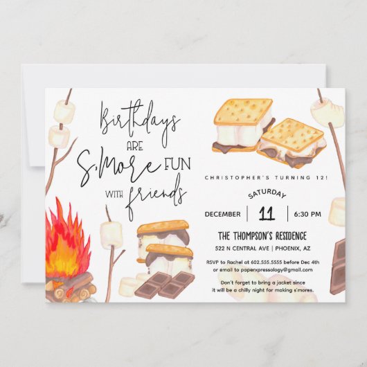 S'moreおもしろいスモール誕生日キャンプファイアボンドファイアパーティー 招待状 (正面)