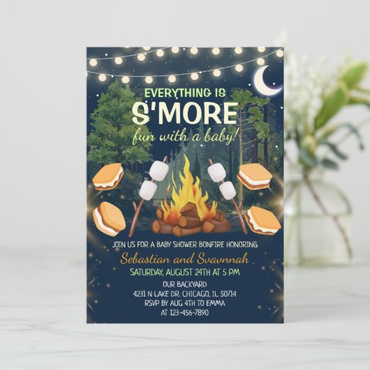 S'more Fun Campfire Smores Baby Shower 招待状 (スタンド正面)
