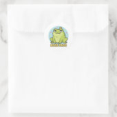 Smug Frog Sticker Cute Confident Frog Meme Kawaii  ラウンドシール (バッグ)