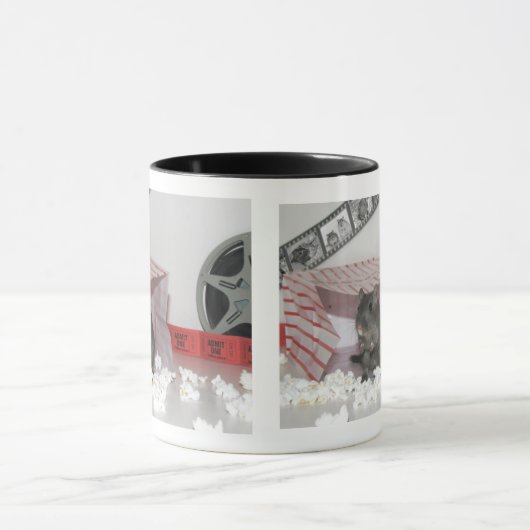 Smurfは映画にスナネズミ行きます マグカップ (中央)