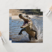 Snappy Jaws：ワニ跳躍誕生日カード カード (正面/裏面インサイチュ)