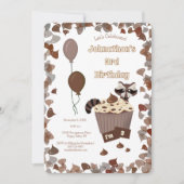 Sneaky Raccoon & Chocolate Cupcake Birthday 招待状 (正面)