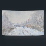 Snow at Argenteuil (by Claude Monet) 横断幕<br><div class="desc">このデザインは、印象派のクロード・モネ絵画ー(1840フランスの-1926)の有名な油・オン・キャンバスのイメージを特集している。タイトルは「Snow at Argenteuil」(またはオリジナルフランスのでは「Rue sous la neige,  Argenteuil」)。1874年から1875年の冬に雪の毛布の下にあった間絵を描、彼の故郷アルゼンテウイルのモネ18作品の中で最大の作品である。</div>