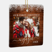 Snow Top Wood私たちの初めてのクリスマス婚約した写真 セラミックオーナメント (右)