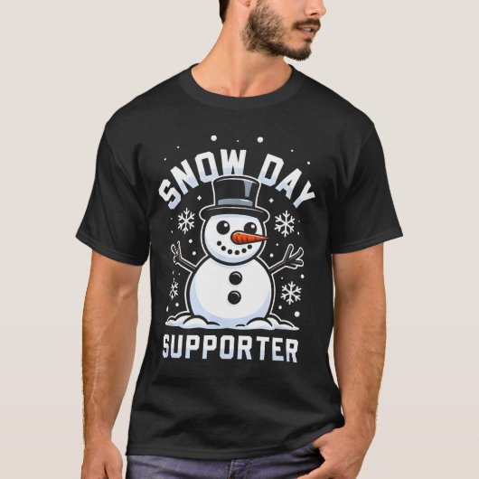 Snowday Suprter Fun Winter Days For Kids And Adult Tシャツ (正面)