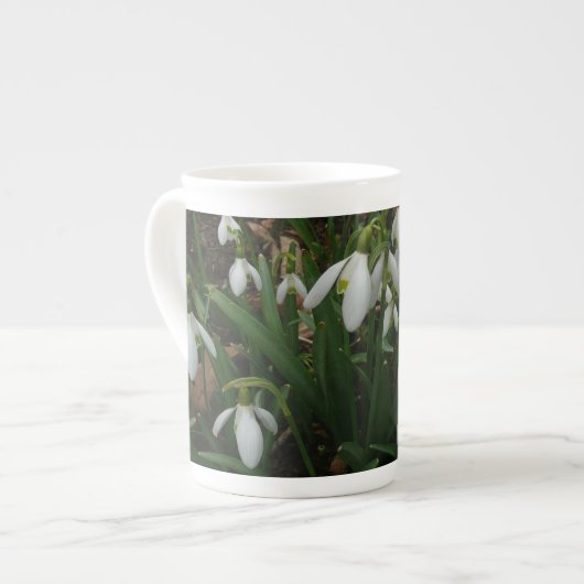 Snowdrops I (Galanthus)白い春の花 ボーンチャイナマグカップ (正面左)