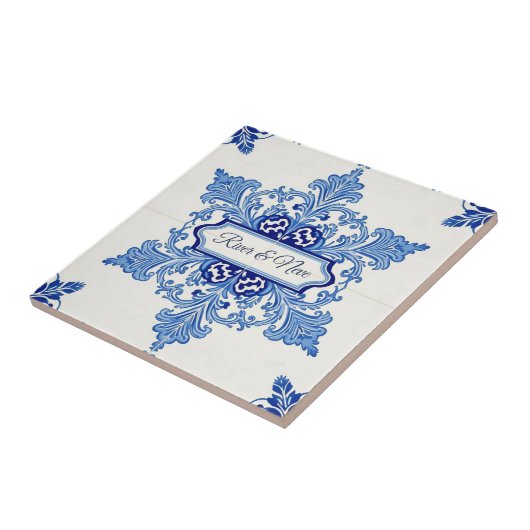 Snowflake pattern blue & white holiday custom name タイル (側面)