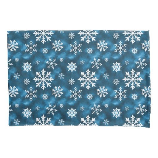 Snowflake Pattern On Wintery Blue Background 枕カバー (正面左)