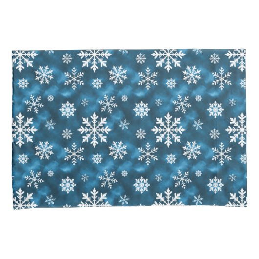 Snowflake Pattern On Wintery Blue Background 枕カバー (正面右)