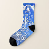Snowflakes and Stars Blue and White Design ソックス (左外側)