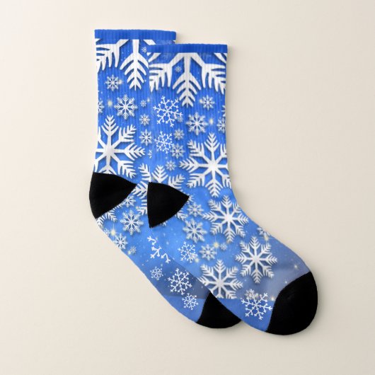 Snowflakes and Stars Blue and White Design ソックス (ペア)