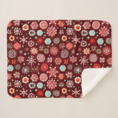 Snowflakes on Burgundy シェルパブランケット (正面(横))