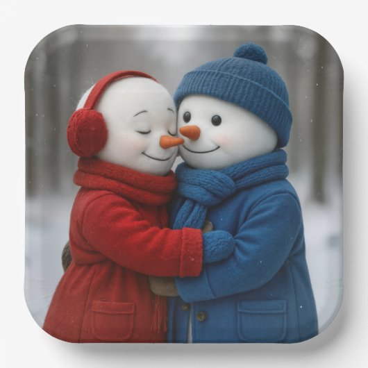 Snowman Couple Hugging in Winter Forest ペーパープレート (正面)