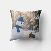 Snowman Scowling at a Rabbit クッション (裏面)