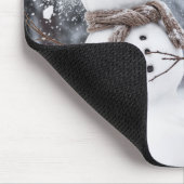 Snowmen Having a Snowball Fight マウスパッド (コーナー)