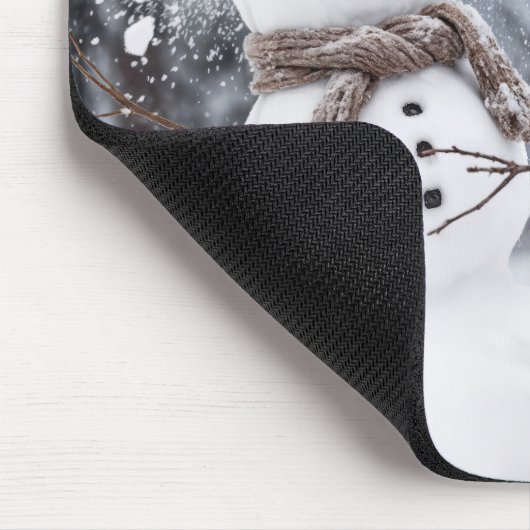 Snowmen Having a Snowball Fight マウスパッド (コーナー)