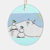 Snowpeopleのスキー セラミックオーナメント (左)