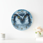 Snowyのフクロウの大きい目 ラージ壁時計 (ホーム)