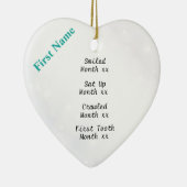 Snowyのベビーの初めてのクリスマスのマイル標石のオーナメント セラミックオーナメント (右)