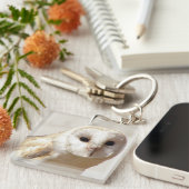 SnowyのメンフクロウのアクリルKeychain キーホルダー (正面右)