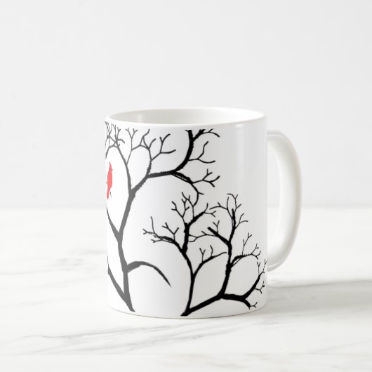 Snowyの冬の木の基本的で赤い鳥 コーヒーマグカップ (正面右)