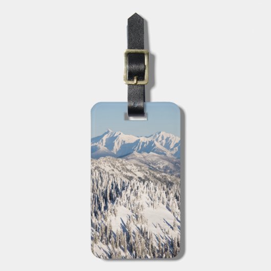 Snowyの山および木の景色の眺め ラゲッジタグ (正面縦)