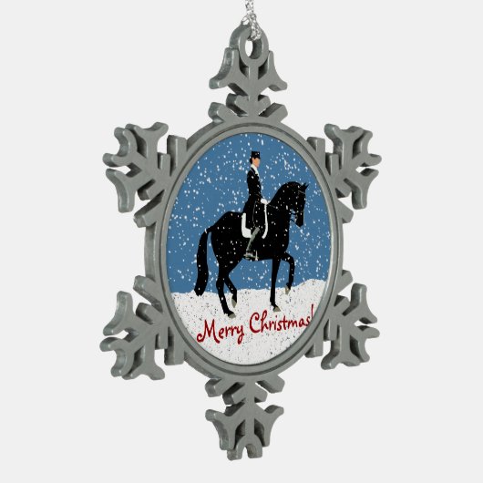 Snowyの馬場馬術の馬のクリスマス スノーフレークピューターオーナメント (左)