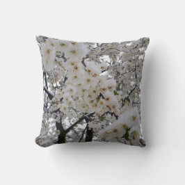 Snowy Blossom Throw Pillow クッション