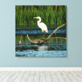 Snowy Egret on Log Canvas Print キャンバスプリント (インサイチュ (ウッドフロア))