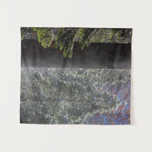 Snowy Mist in the Forest タペストリー (正面(横))