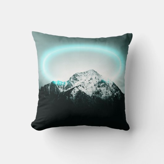 Snowy mountain mysterious blue neon light クッション (正面)