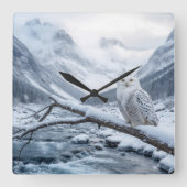 Snowy Owl On a Winter Tree Branch スクエア壁時計 (正面)